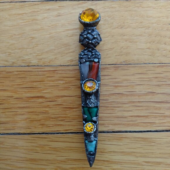 Vintage Dagger Brooch Scottish Sword Dirk Kilt Pin with Semi Precious Stones - Picture 11 of 14